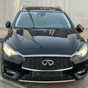 INFINITI Q30 2017